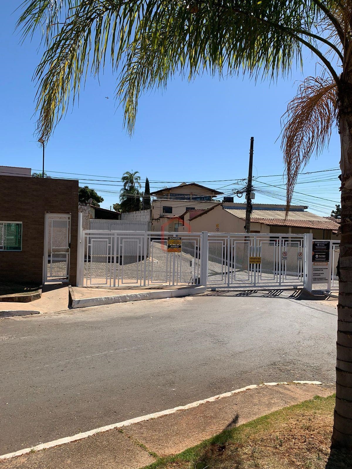 Casa à Venda em Arniqueira - 4 Quartos, Suíte e Localização Privilegiada Fronte à EPNB!