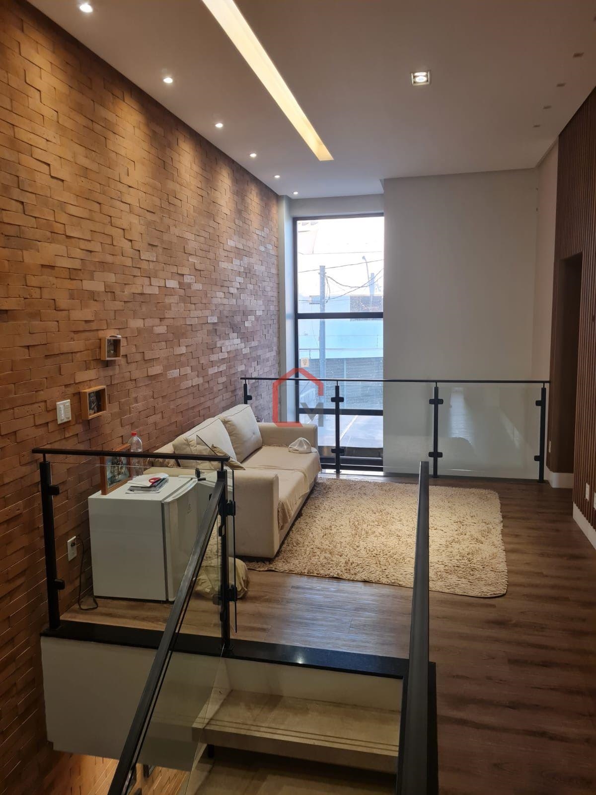 Linda Casa com Habite-se à Venda na QE 46 do Guará II - 250 m² com Elevador e Ofurô!